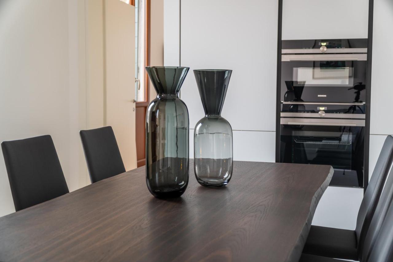 Design Apartment With Balcony On The Grand Canal R&R Венеция Екстериор снимка